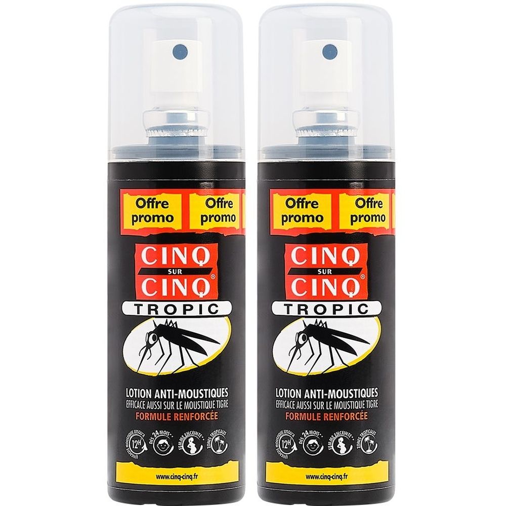 Twee flessen Cinq sur Cinq Tropic lotion. Zwarte flessen met verstuiver en opschriften. Opschriften: "Offre promo", "Cinq sur Cinq Tropic".