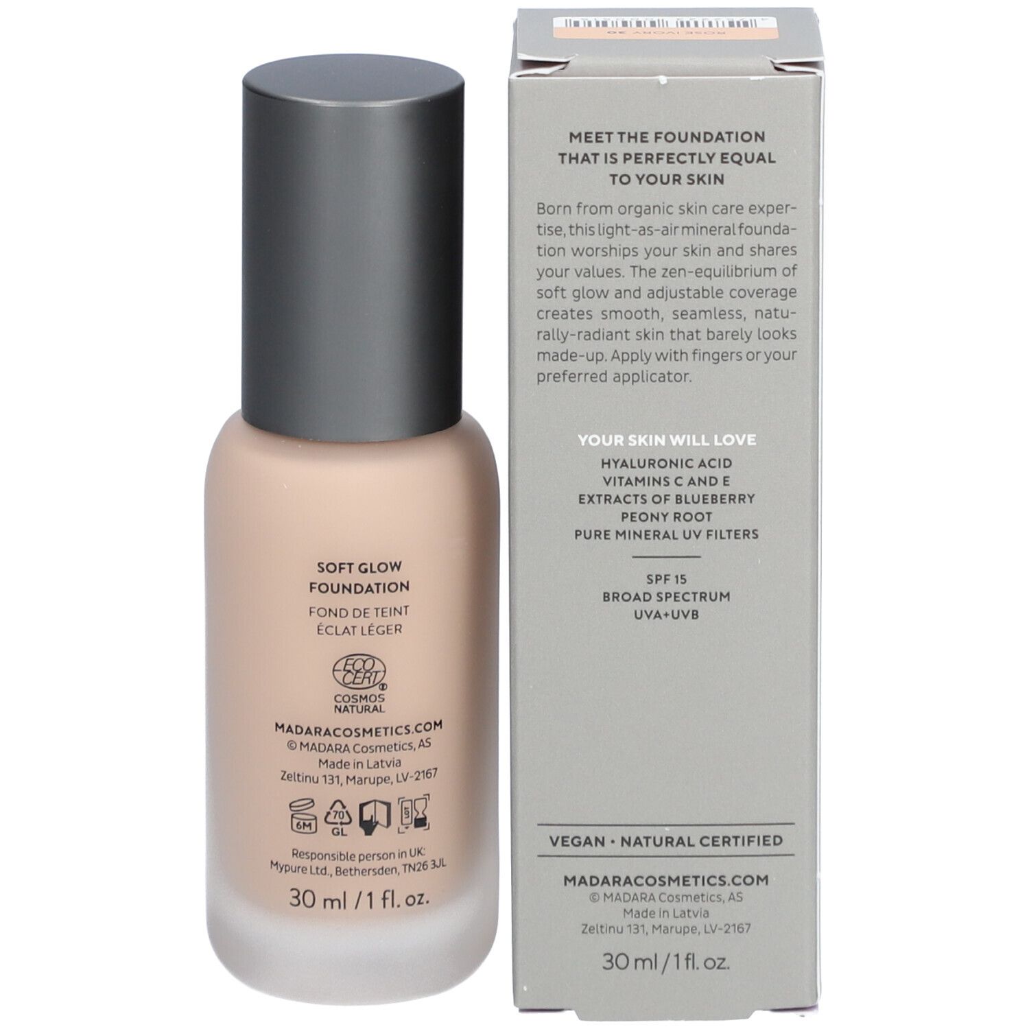 Madara Skin Equal Foundation, fles en doos. Opschrift: Skin Equal, Soft Glow Foundation, SPF 15. 30 ml/1 fl.oz.