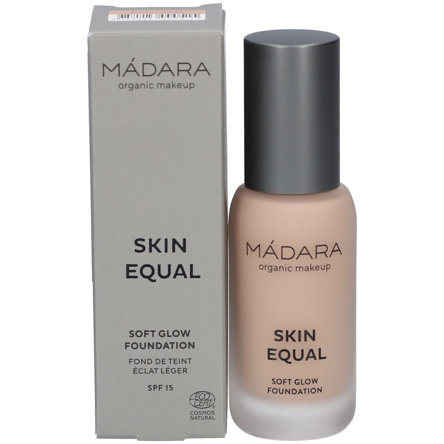 Madara Skin Equal Foundation, fles en doos. Opschrift: Skin Equal, Soft Glow Foundation, SPF 15. Cosmos Natural.