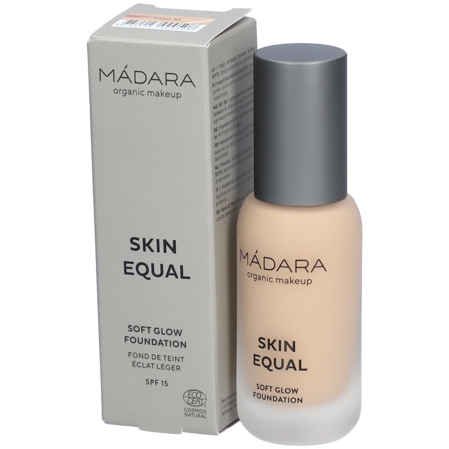 Foundation fles en doos. Opschrift: MÁDARA, SKIN EQUAL, SOFT GLOW FOUNDATION, SPF 15. ECOCERT-logo.
