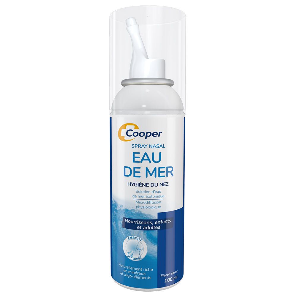Witte fles met neusspray-opzetstuk. Tekst: Cooper Spray nasal Eau de mer, Hygiène du nez. Voor baby's, kinderen en volwassenen.