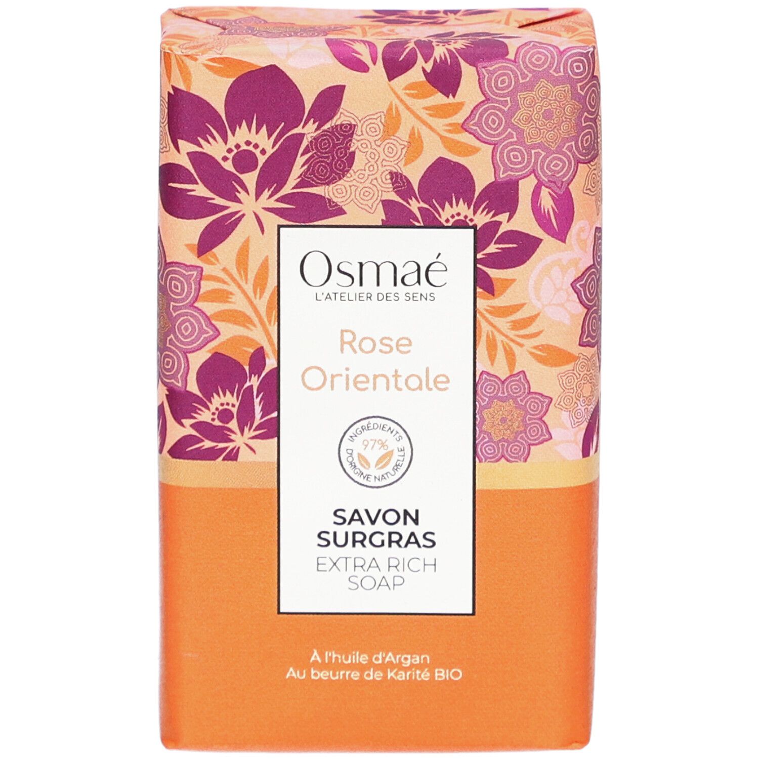 Emballage floral. Inscription: Rose Orientale, Savon Surgras. Label Vegan.