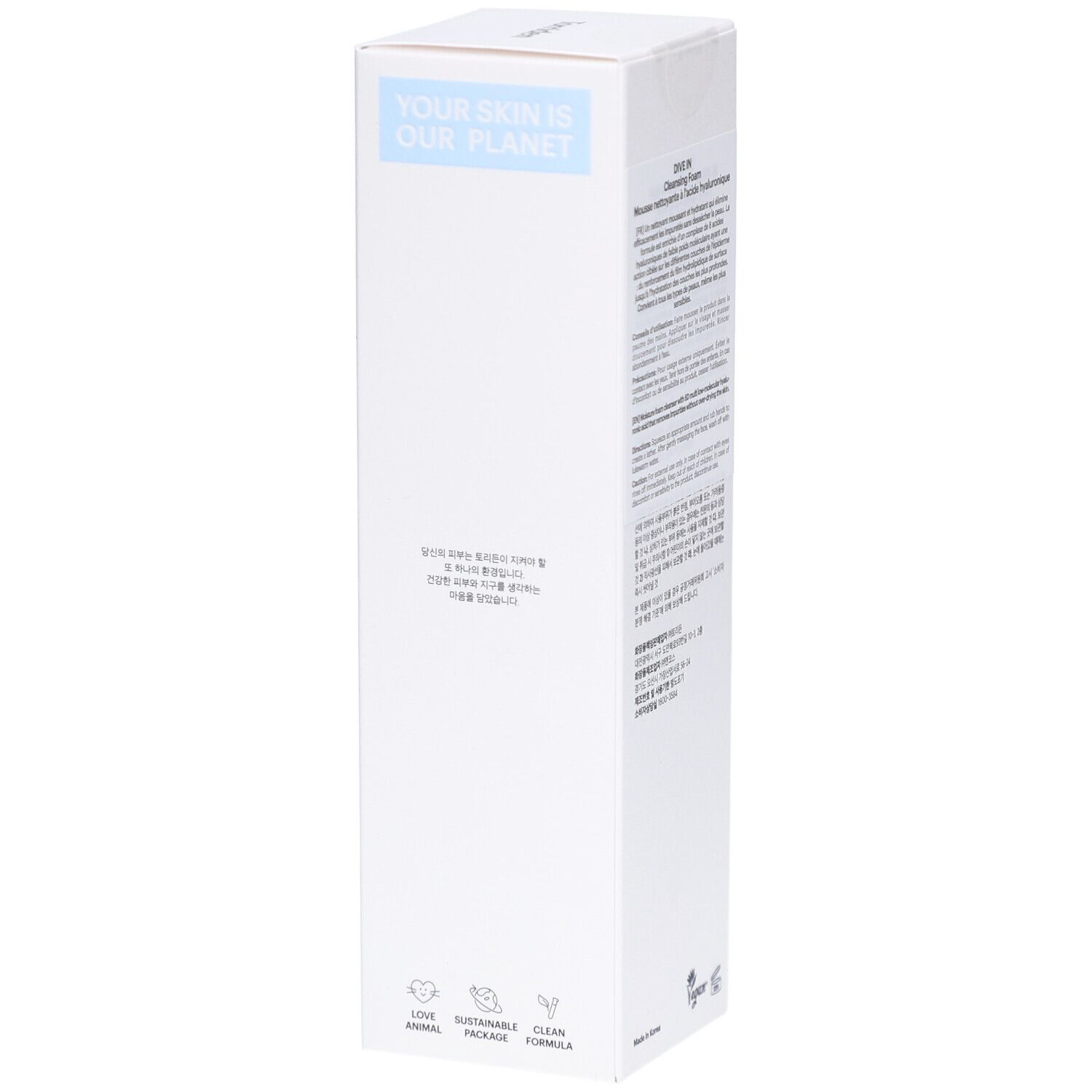 Witte verpakking met blauw vlak. Opschrift: YOUR SKIN IS OUR PLANET. Logo's: Love, Animal, Sustainable Package, Clean Formula.