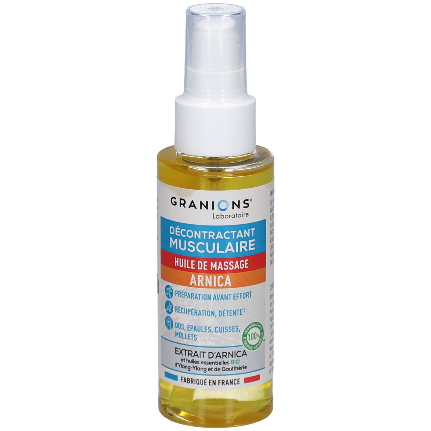 Olieflacon met verstuiver. Opschrift: Décontractant Musculaire Huile de Massage Arnica. Met Bio-certificering.
