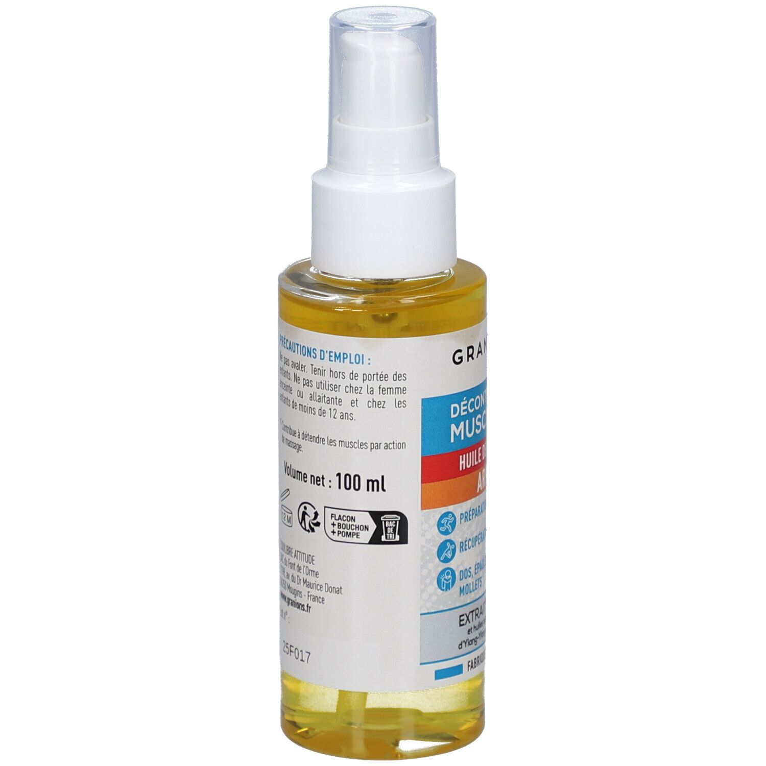 Achterkant van de oliefles. Tekst: Voorzorgsmaatregelen, Volume netto: 100 ml. Met recyclingsymbool.
