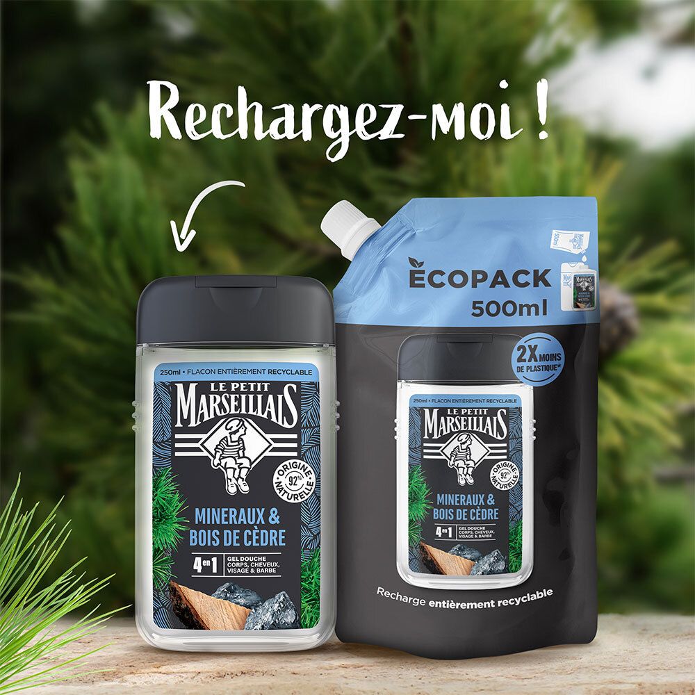 Recharge et flacon Le Petit Marseillais. Texte: 'Rechargez-moi !'.