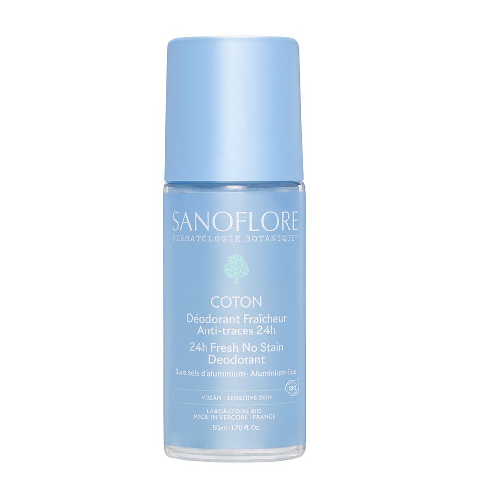 Lichtblauwe roll-on deodorant van Sanoflore. Blauwe dop. Tekst: Coton, 24H Fresh No Stain Deodorant, zonder aluminiumzouten.