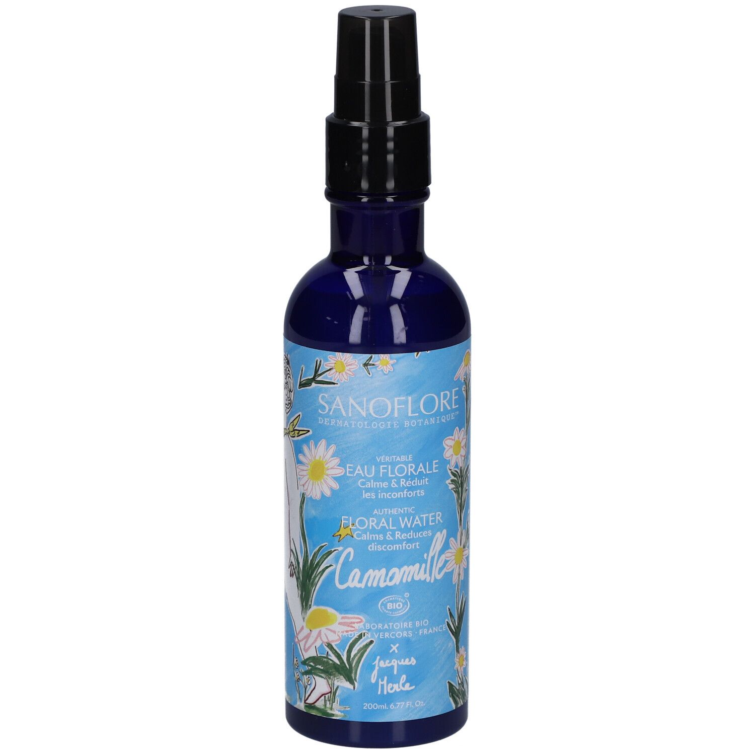 Flacon bleu avec vaporisateur noir. Inscription: SANOFLORE, Eau Florale, Camomille. Certification bio.