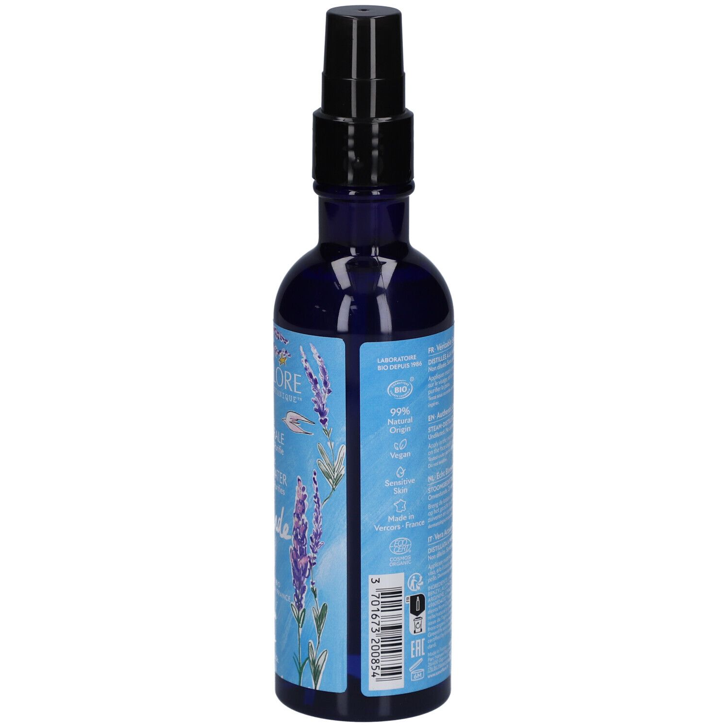 Achterkant van de blauwe fles met zwarte sproeikop. Meertalige tekst. Biologisch label.