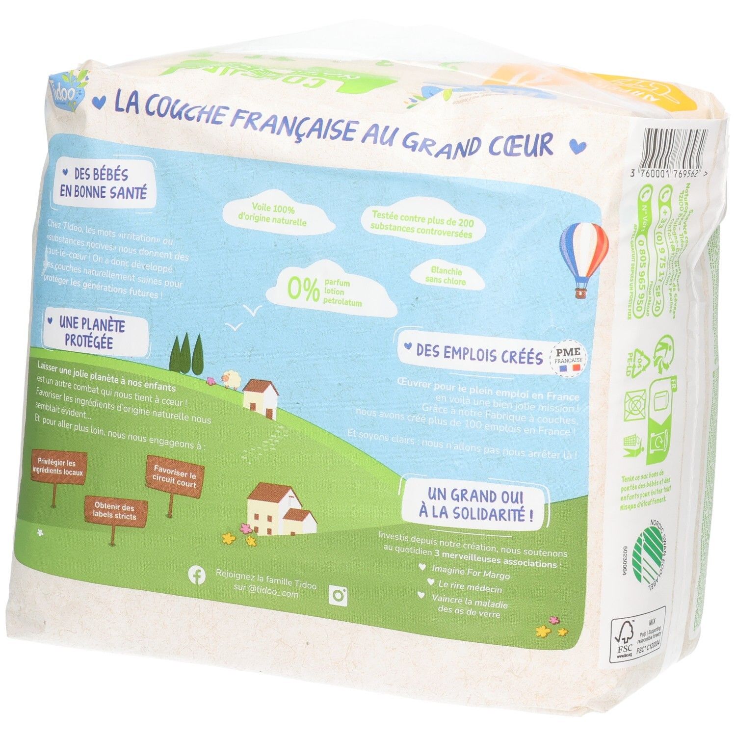 Emballage de couches avec un motif champêtre et du texte imprimés.