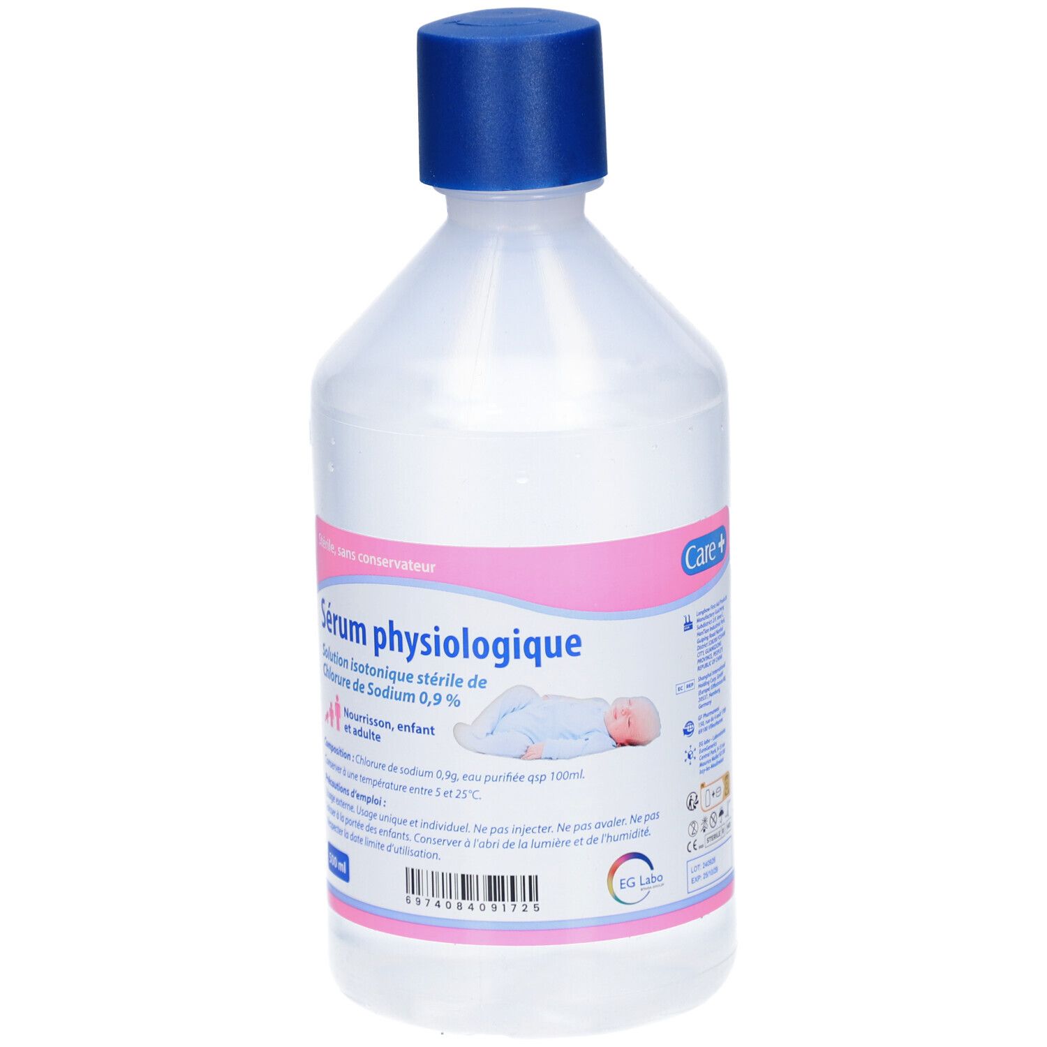 Fles fysiologisch serum met blauwe dop. Roze etiket met tekst, baby-illustratie en Care+ logo. 500 ml.