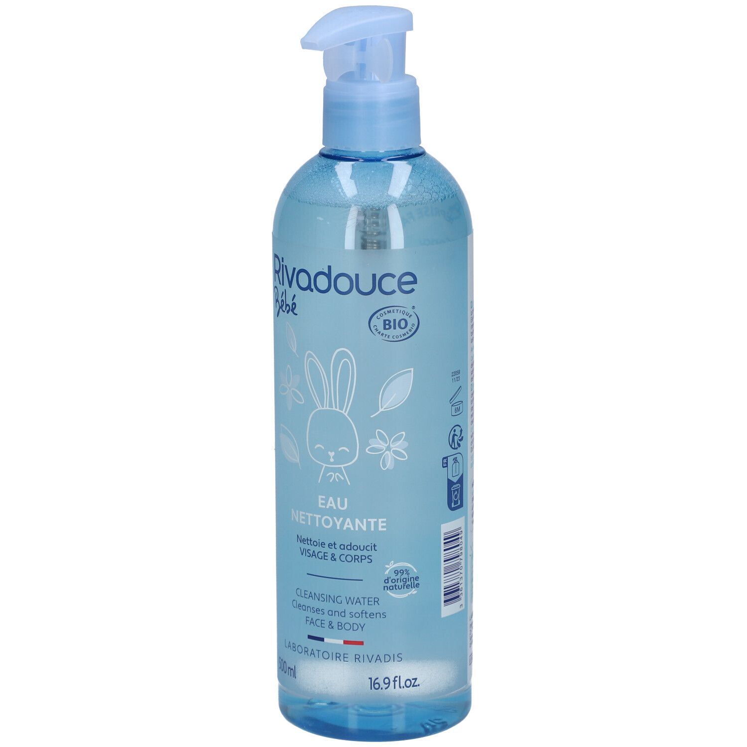 Lichtblauwe fles met pomp. Opschrift: Rivadouce Bébé, Eau Nettoyante. Met bio-label en konijn-illustratie.