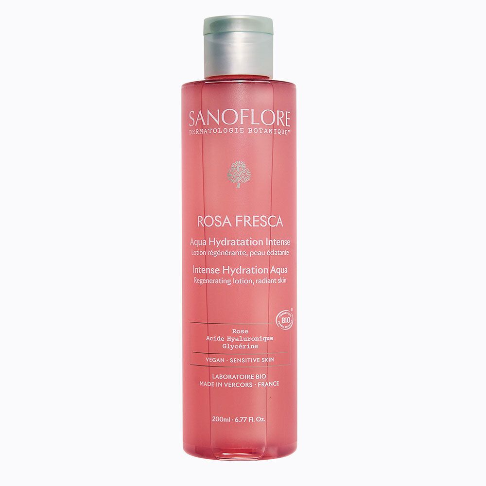 Sanoflore Rosa Fresca: 200ml fles met roze vloeistof, zilveren dop.