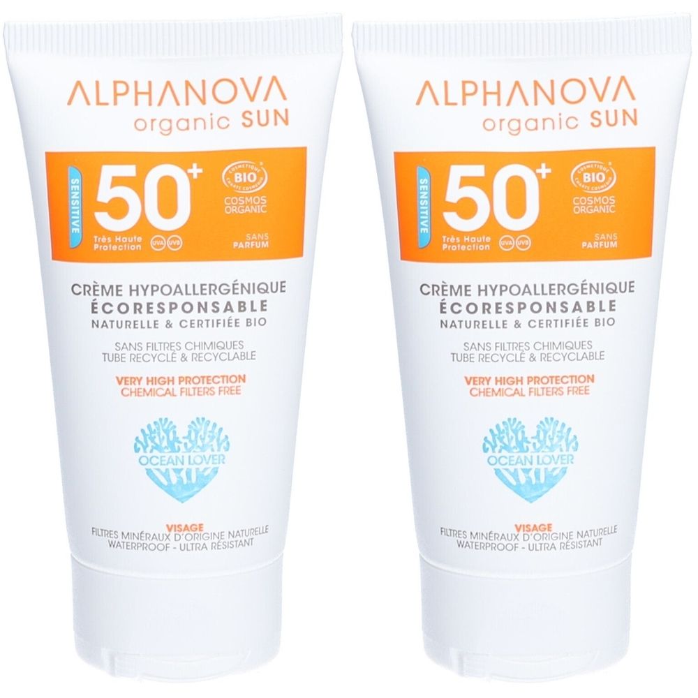 Deux tubes de crème solaire. Inscription: Alphanova organic SUN, 50+, BIO, Crème hypoallergénique, Écoresponsable, Naturelle & certifiée bio.