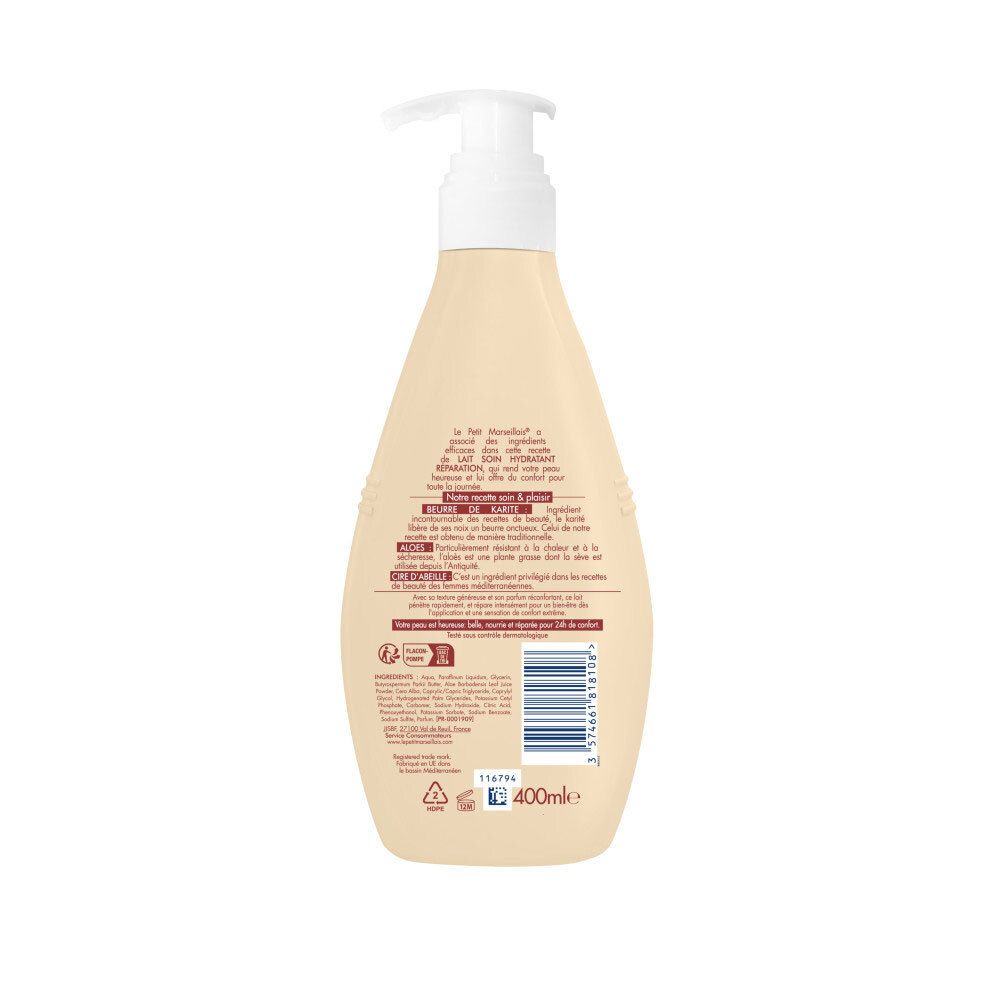 Achterkant van een beige fles met pompdispenser, Le Petit Marseillais Lait Soin Hydratant Réparation, 400ml.