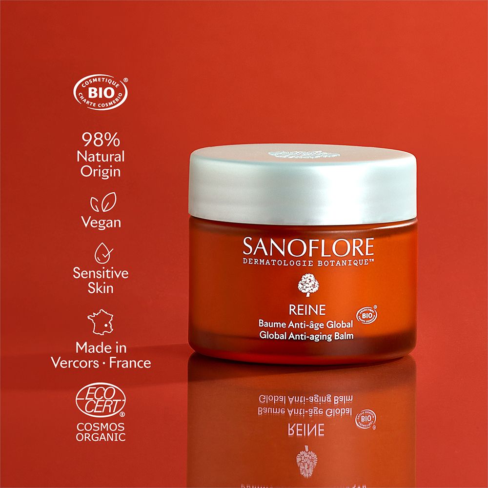 Pot rouge et couvercle vert. Inscription: Sanoflore, Reine, Baume Anti-Âge Global. Certification Bio.