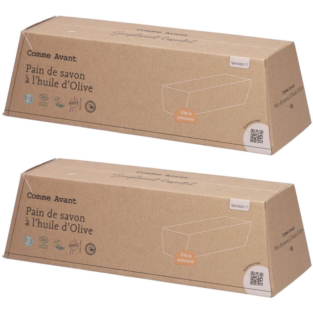 Twee rechthoekige kartonnen dozen. Opschrift: Comme Avant, Pain de savon à l'huile d'Olive. Logo's en QR-code.