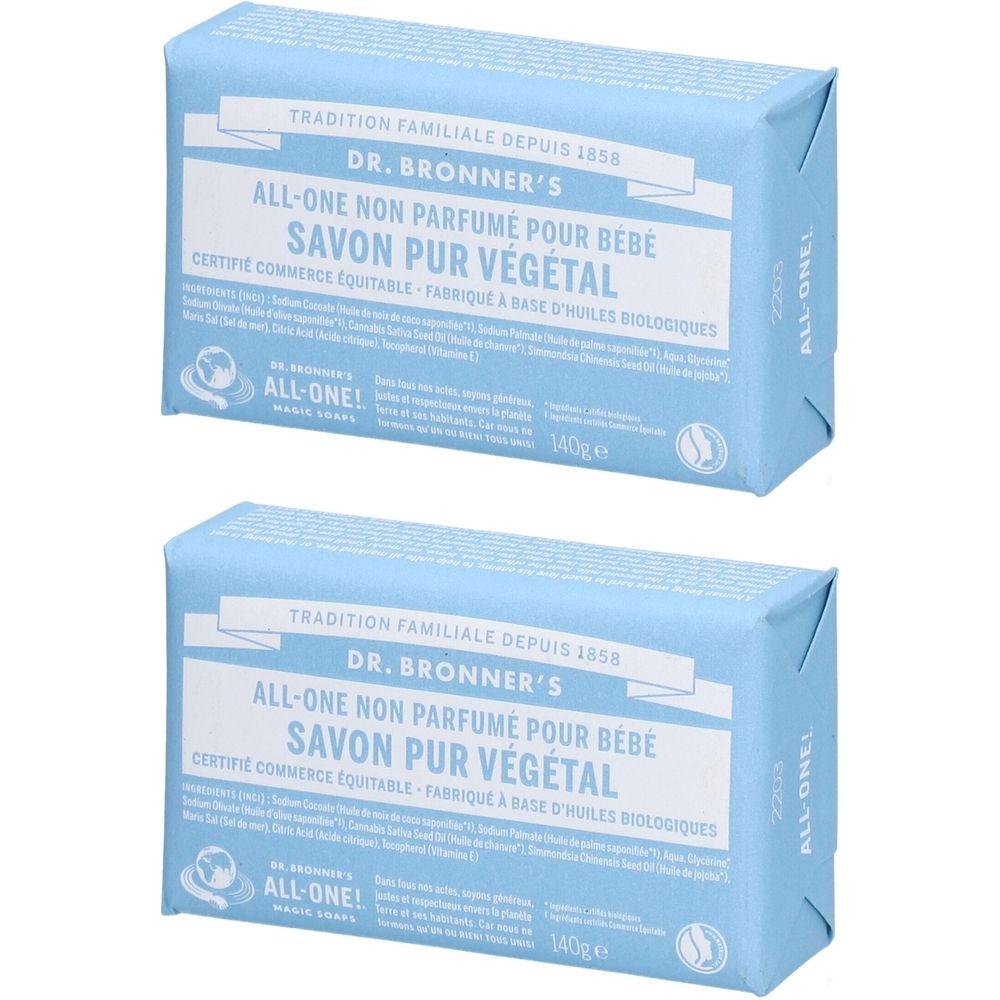 Deux savons bleus clairs avec texte blanc. Texte: DR. BRONNER'S, Savon Pur Végétal, 140g. Certification.