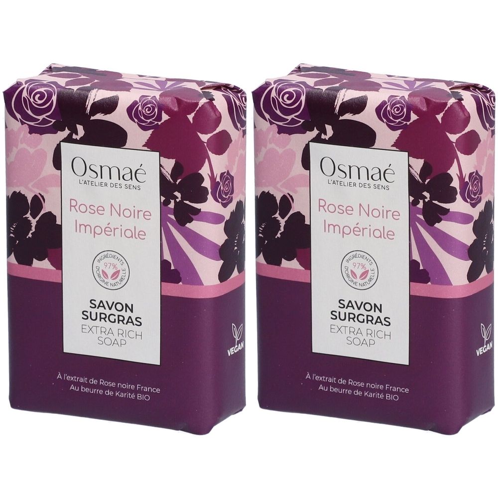 Deux savons rectangulaires emballés. Inscription: Osmaé, Rose Noire Impériale, Savon Surgras Extra Rich Soap. Label Vegan.