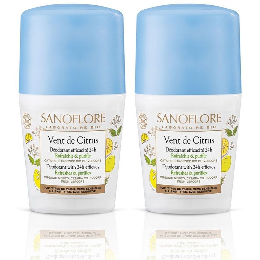Twee roll-on deodorants met blauwe dop. Opschrift: Vent de Citrus, 24u effectief, verfrist & zuivert. Merk: Sanoflore.