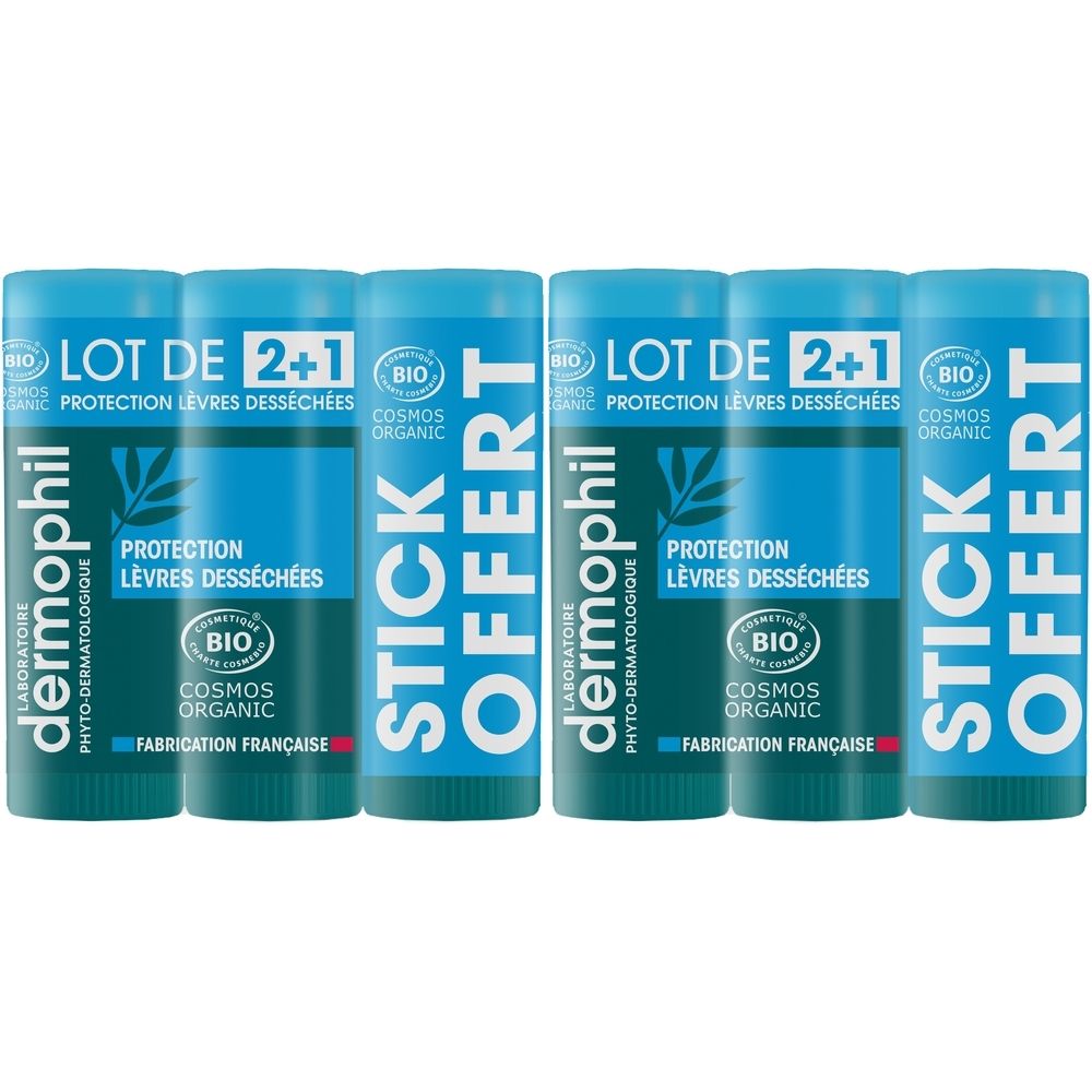 Zes blauwe lippenstiften. Opschriften: « LOT DE 2+1 », « STICK OFFERT », « PROTECTION LÈVRES DESSÉCHÉES » en « BIO COSMOS ORGANIC ».