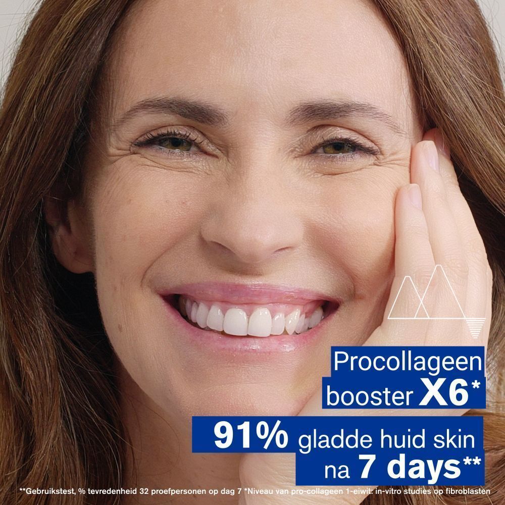 Vrouw met crème op gezicht. Tekst: Procollagene booster X6, 91% gladde huid na 7 dagen.