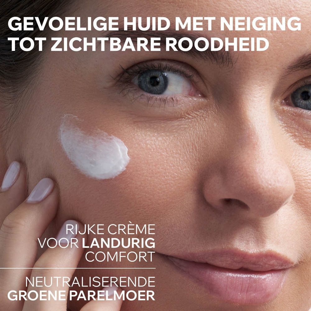 Gezicht met crème. Tekst: Peaux sensibles sujettes aux rougeurs. Crème voor langdurig comfort.