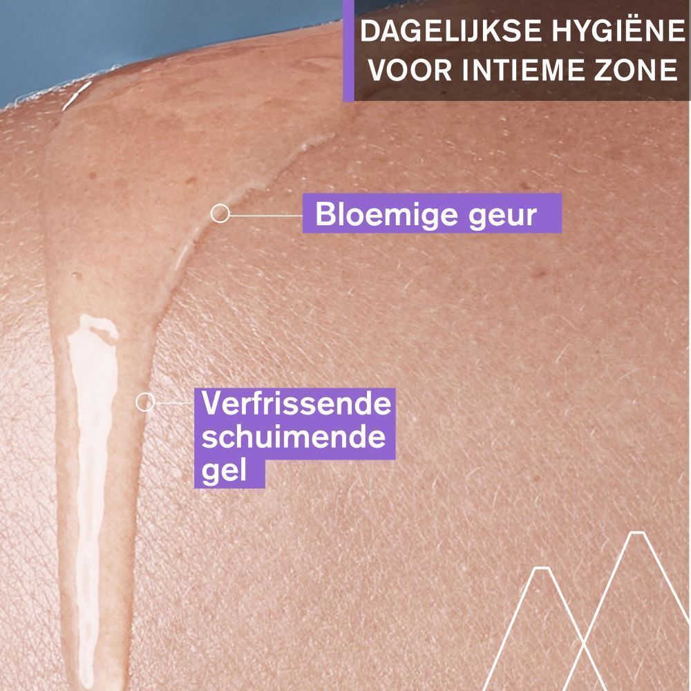 Close-up: gel op de huid. Tekst: Gel moussant rafraîchissant, Parfum floral, Hygiène intime quotidienne.