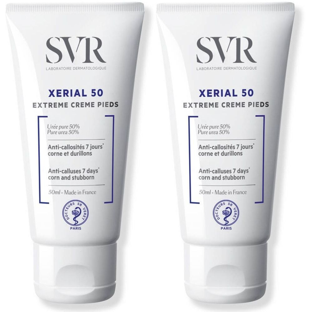 Twee tubes voetcrème. Wit, met blauwe en zwarte tekst. Opschrift: XERIAL 50, Extreme Creme Pieds. Merk: SVR.
