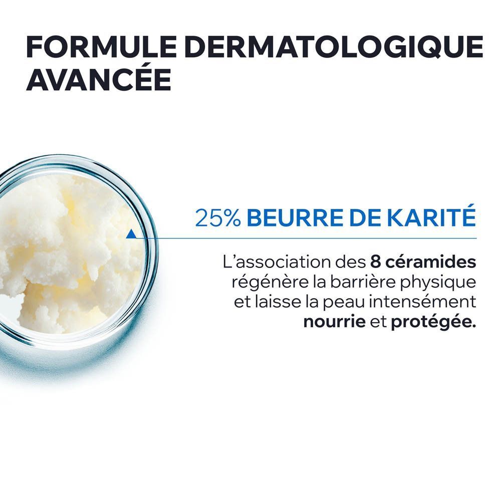 Gros plan sur un bol de beurre de karité. Texte : 25% beurre de karité, 8 céramides biomimétiques.