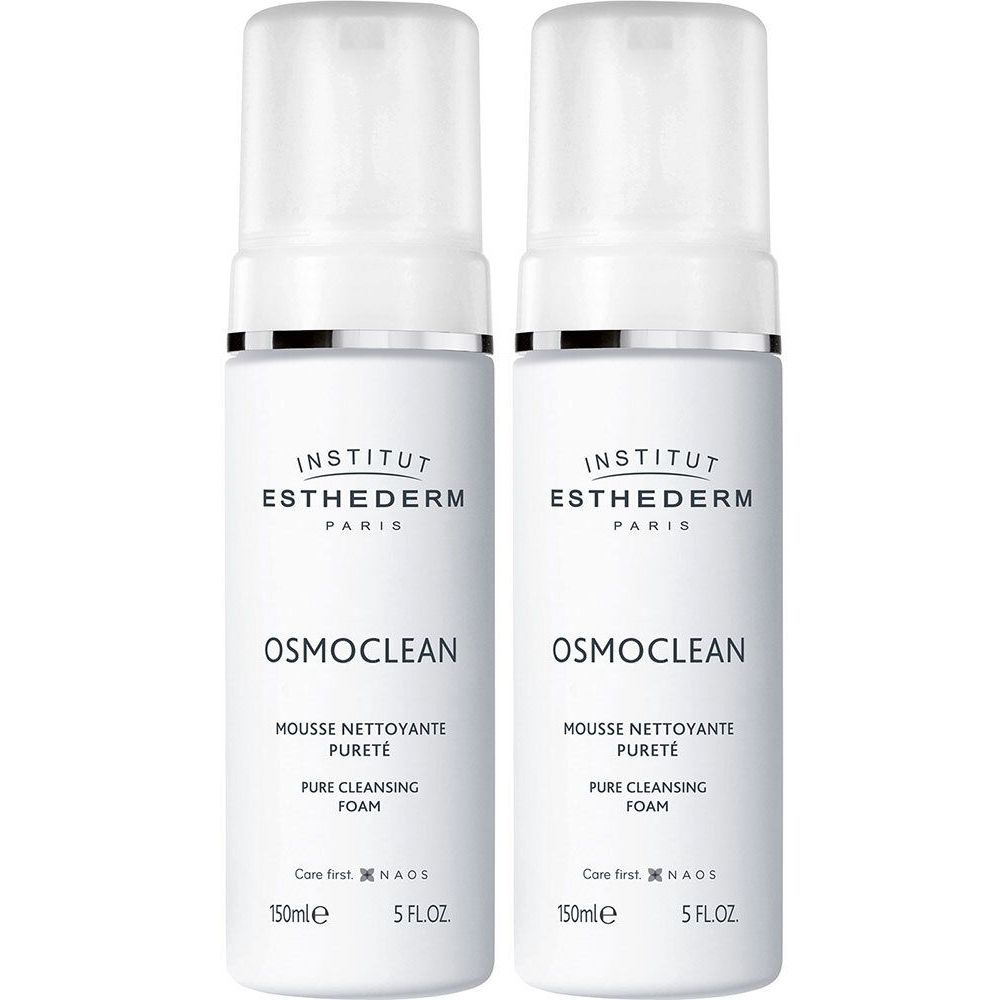 Twee witte flessen met sproeikop. Opschrift: INSTITUT ESTHEDERM PARIS, OSMOCLEAN, Mousse nettoyante pureté, Pure cleansing foam.