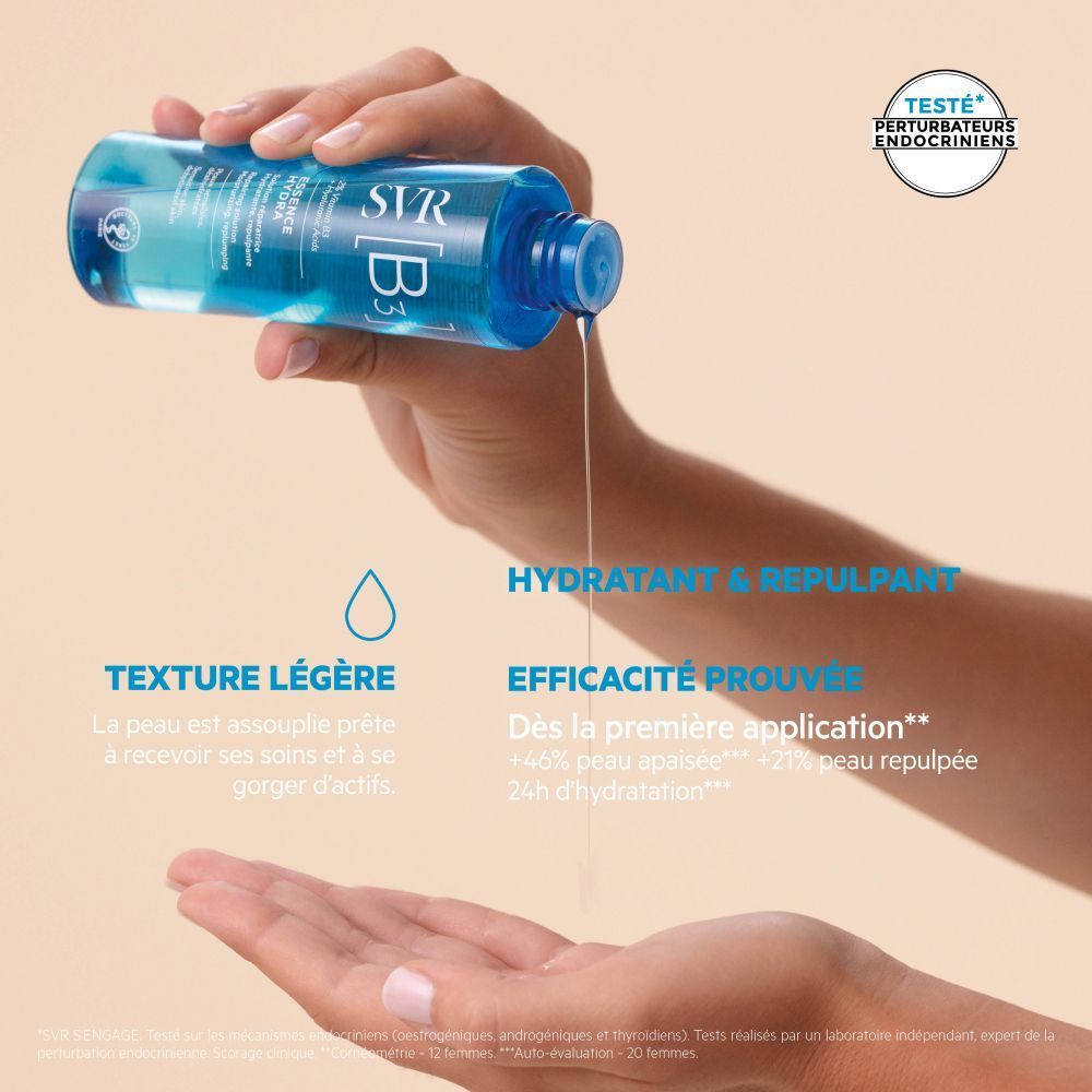 Hand giet vloeistof uit een blauwe fles. Opschrift: SVR [B3] Essence Hydra. Tekst over effectiviteit.
