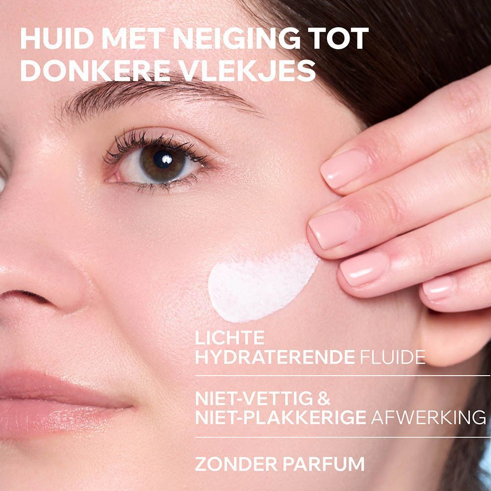 Een tube Uriage Bariésun Fluide Anti-Taches SPF50+ met tekst en logo. Tekst: SPF 50+ Très Haute Protection.