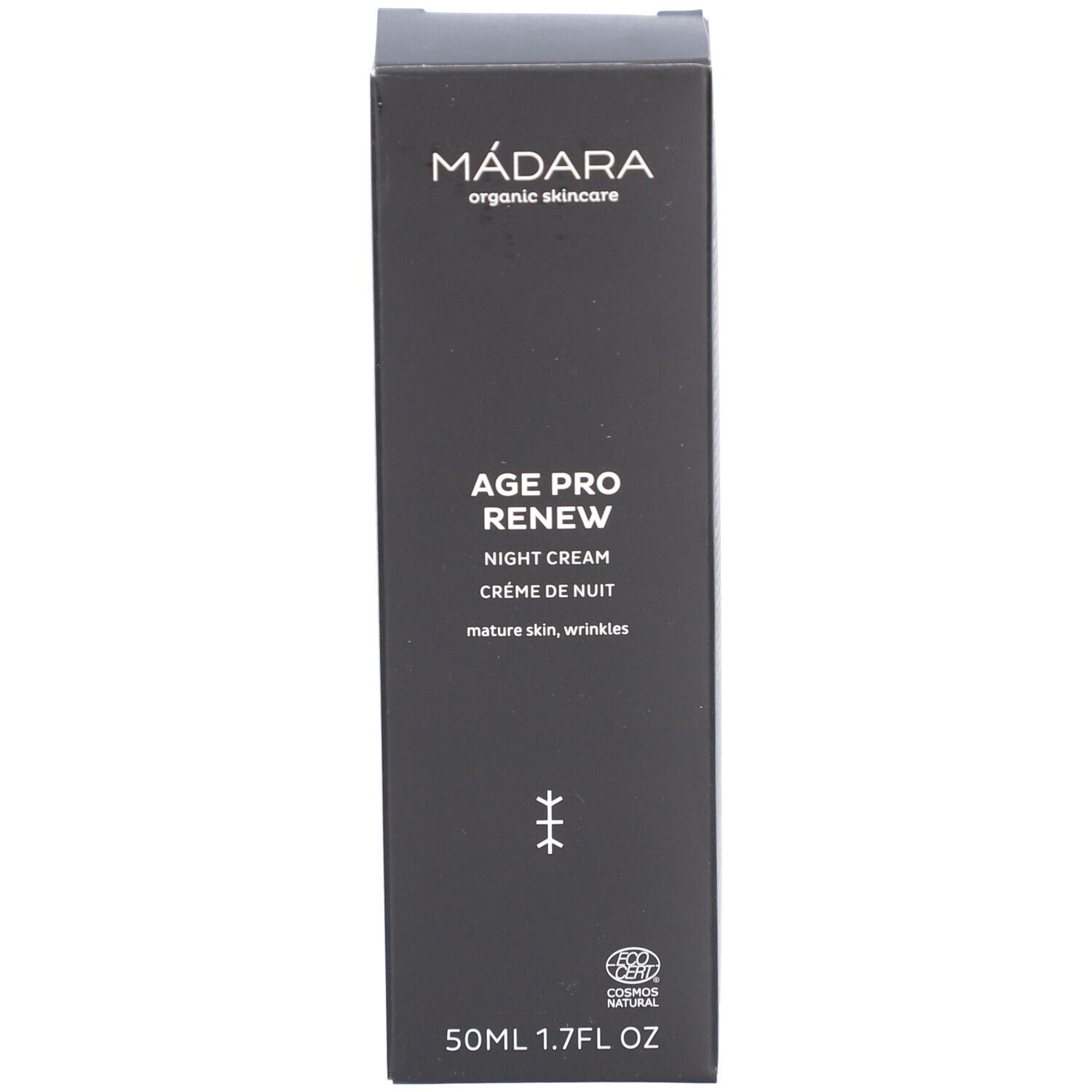Zwarte doos. Opschrift: MÁDARA, AGE PRO RENEW NIGHT CREAM. Met certificeringslogo.