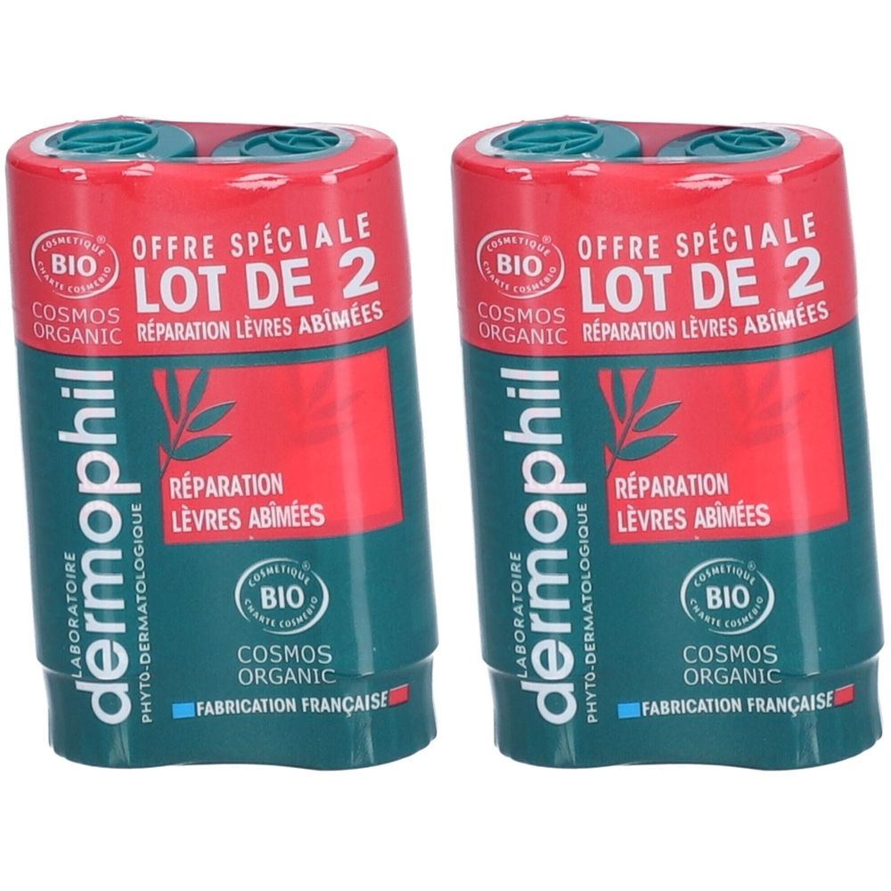 Twee lippenbalsemsticks. Rode en groene opdruk met tekst: "Réparation Lèvres Abîmées", "Lot de 2", Bio-certificering. Franse fabricage.