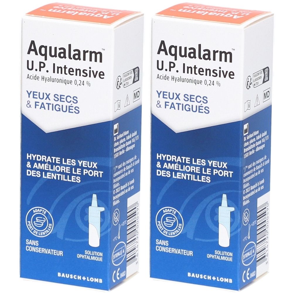Twee witte dozen met blauwe en rode tekst. Opschrift: Aqualarm U.P. Intensive, voor droge ogen. Merk: Bausch + Lomb. Oogdruppels.
