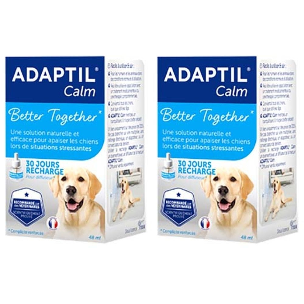 Twee dozen Adaptil Calm Better Together. Blauw-witte verpakking met productnaam, hondenafbeelding en tekst.