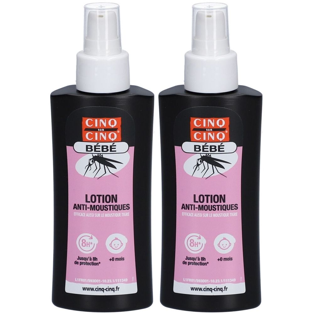 Twee zwarte flessen met witte spraykop. Opschrift: CINQ SUR CINQ BÉBÉ, Lotion Anti-Moustiques. Roze etiket met insect.