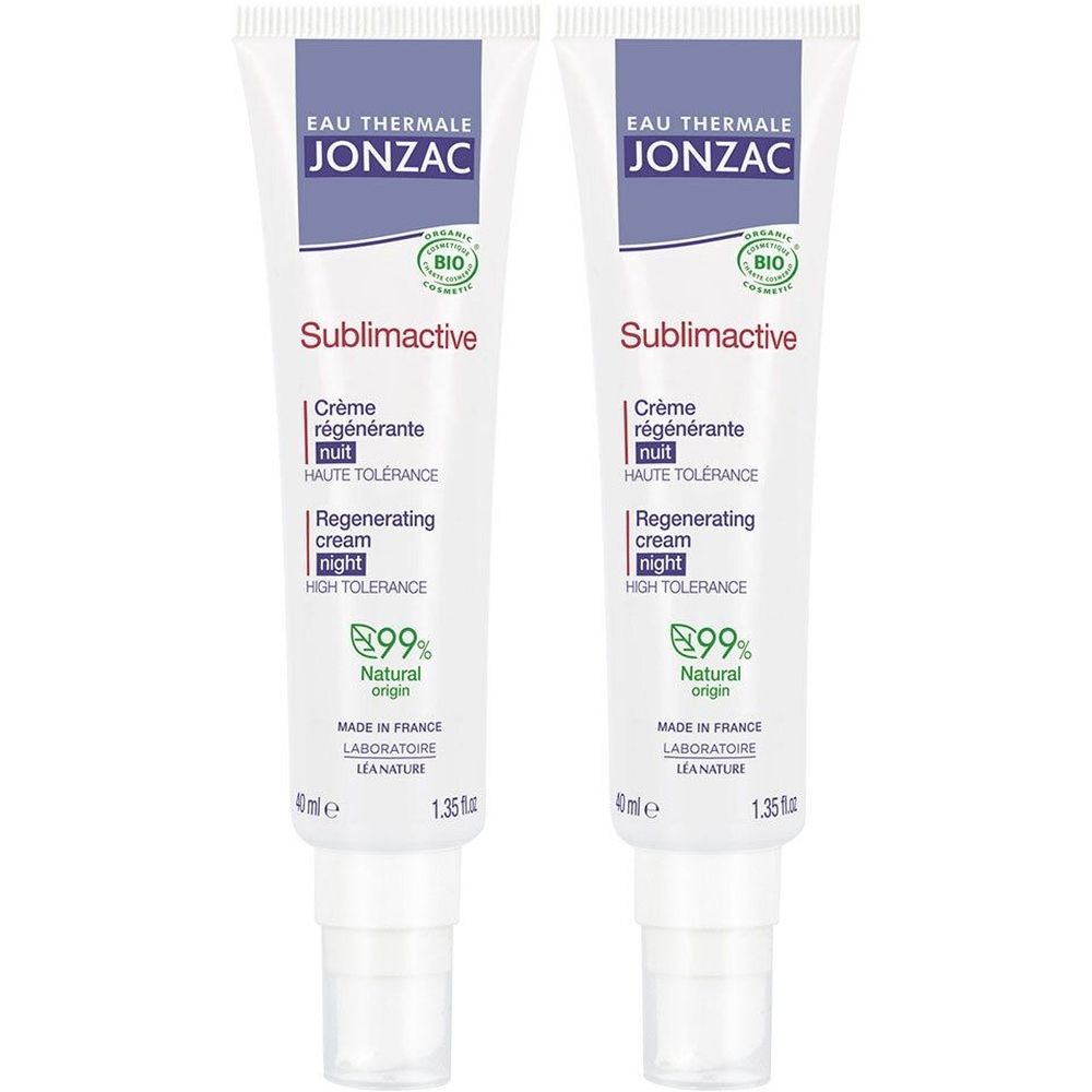 Twee witte tubes met blauwe en rode tekst. Tekst: Sublimactive, Crème régénérante nuit, 99% Natural origin.