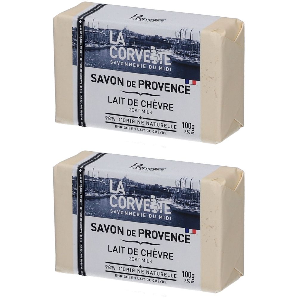 Twee zeepblokken in papier. Opschrift: LA CORVETTE Savon de Provence Lait de chèvre. 98% natuurlijke oorsprong.