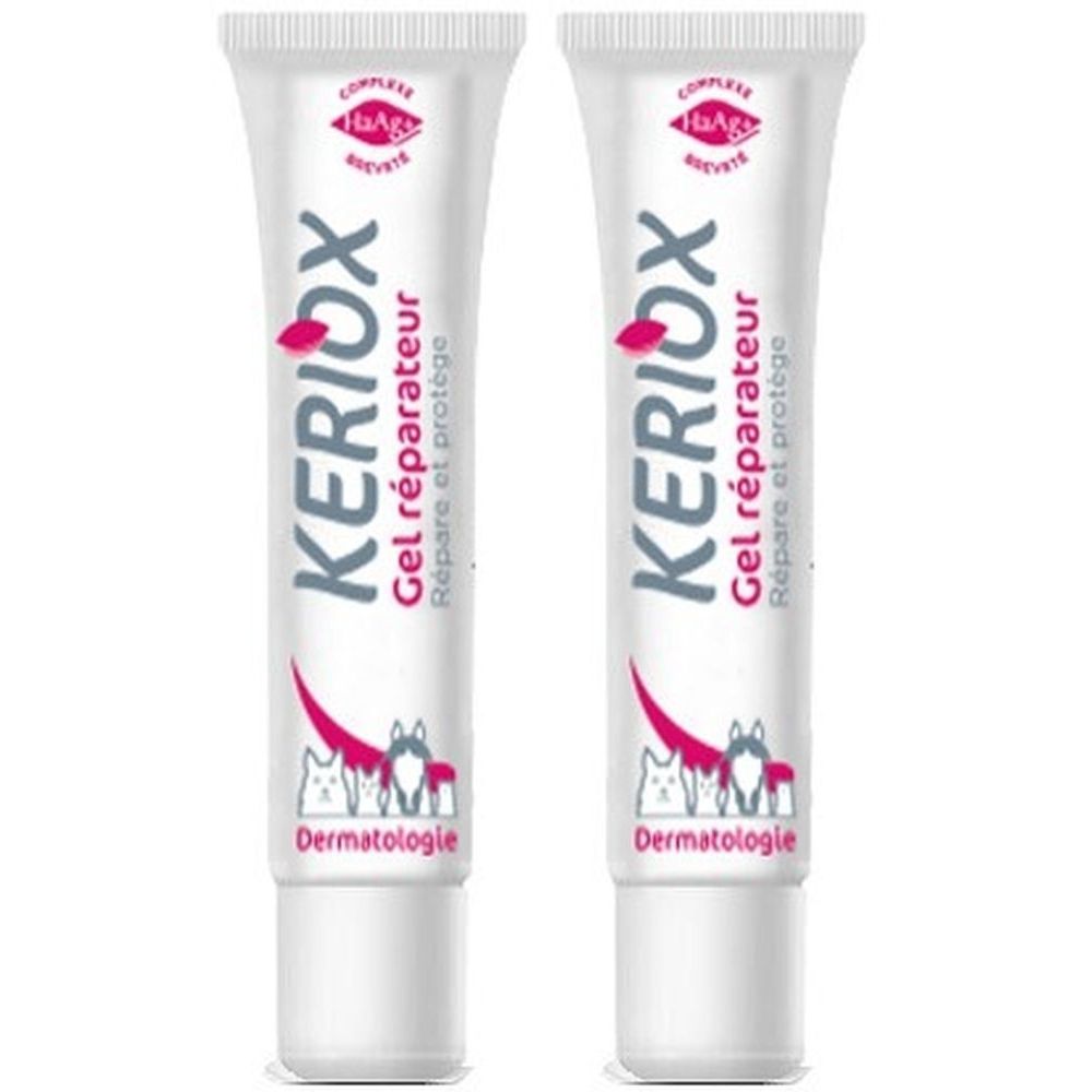 Deux tubes de gel réparateur Keriox. Blanc, avec des accents roses et du texte. Inscription : Gel réparateur, Répare et protège. Dermatologie.
