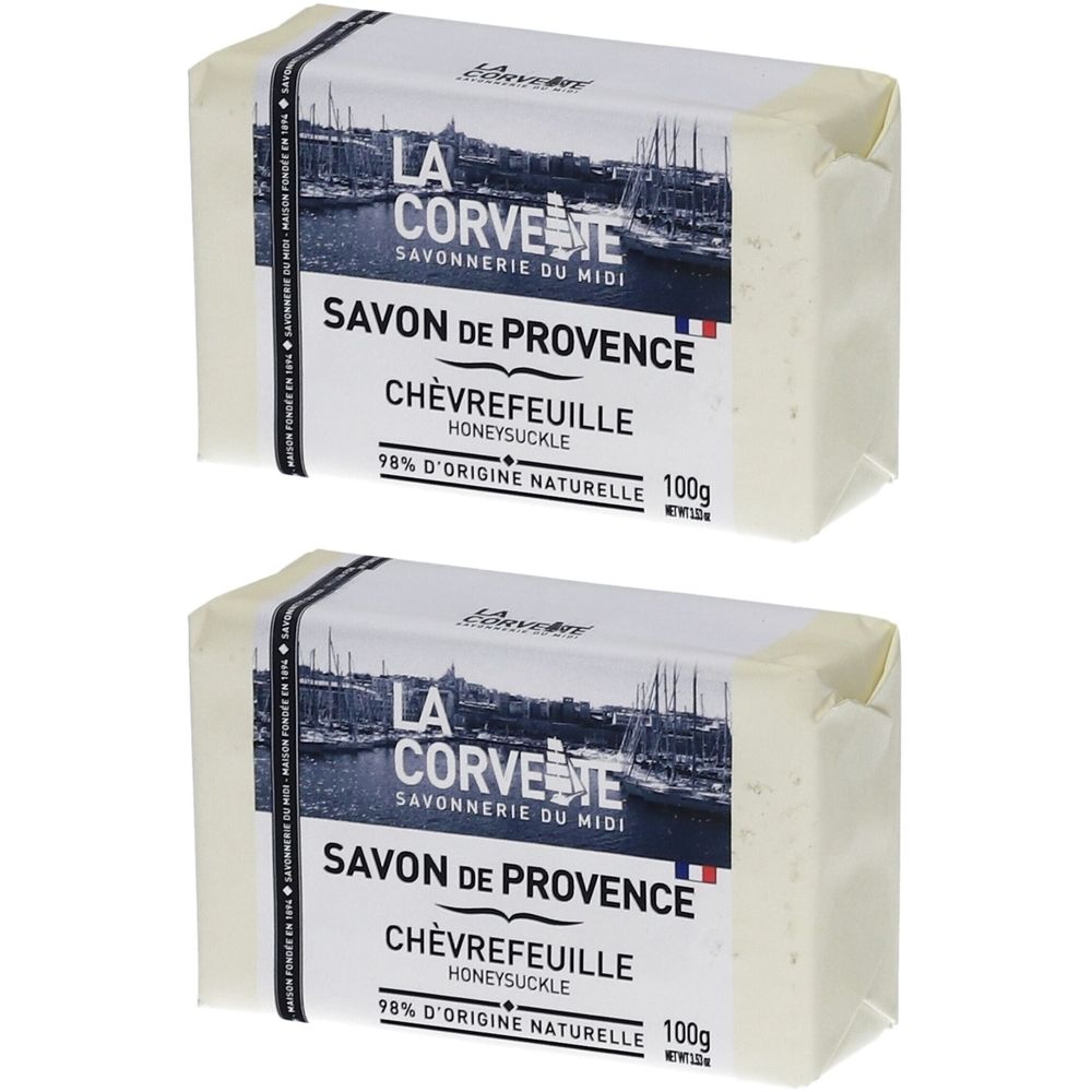 Deux savons emballés. Inscription: LA CORVETTE Savon de Provence Chèvrefeuille, 98% d'origine naturelle, 100g.