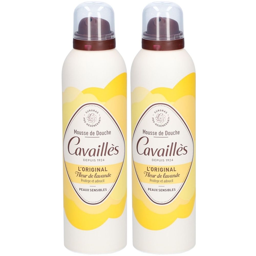 Twee spuitflessen Rogé Cavaillès Mousse de Douche. Wit, gele afbeelding, bruine spuitkop. Tekst: L'Original Fleur de lavande.