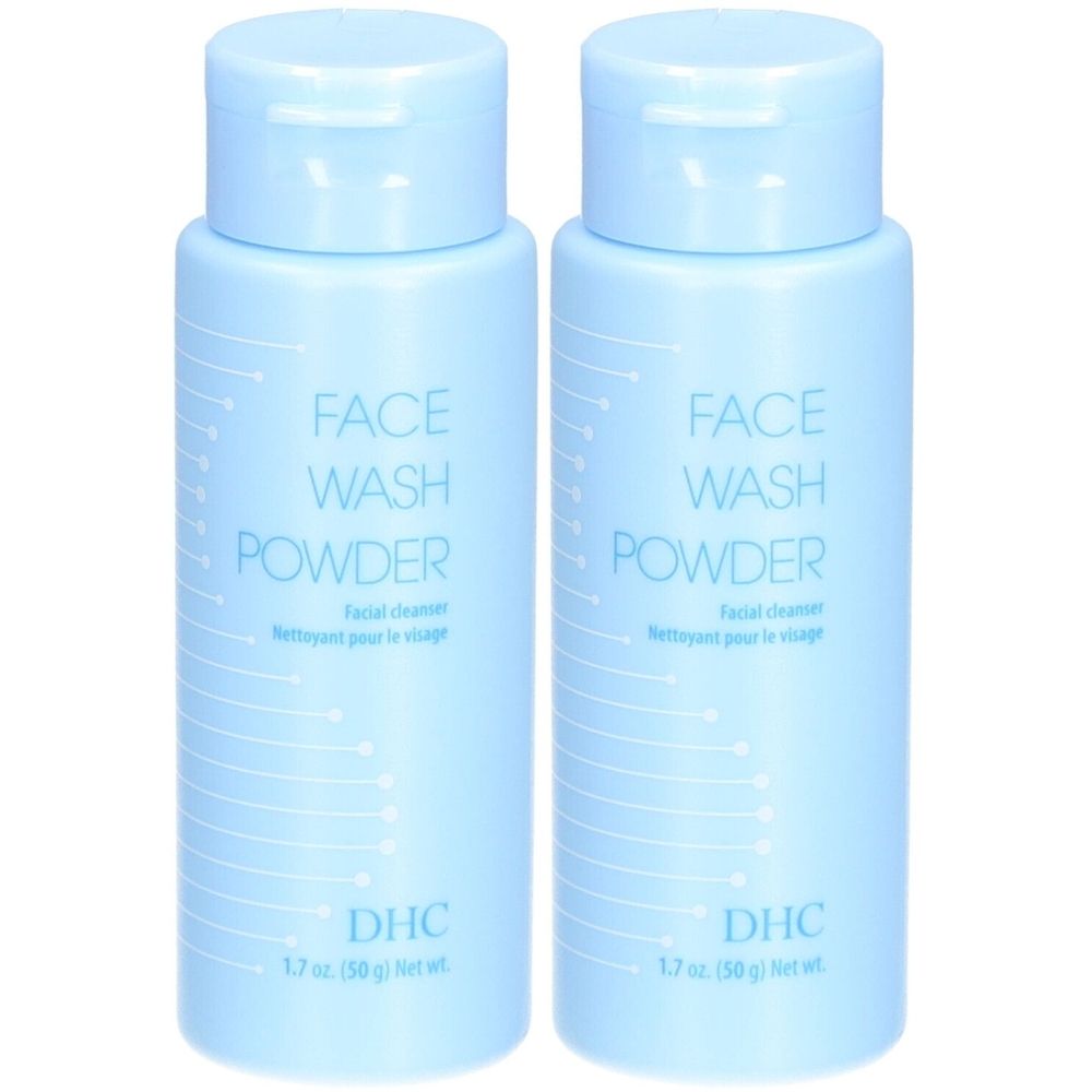 Deux flacons bleu clair avec bouchon rabattable. Inscription : FACE WASH POWDER, DHC. Contient 1,7 oz (50g) de poids net.