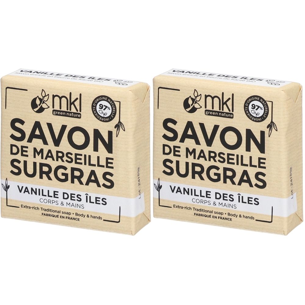 Deux savons rectangulaires. Inscription: SAVON DE MARSEILLE SURGRAS, VANILLE DES ÎLES. Logo: mkl green nature. 97% ingrédients d'origine naturelle.