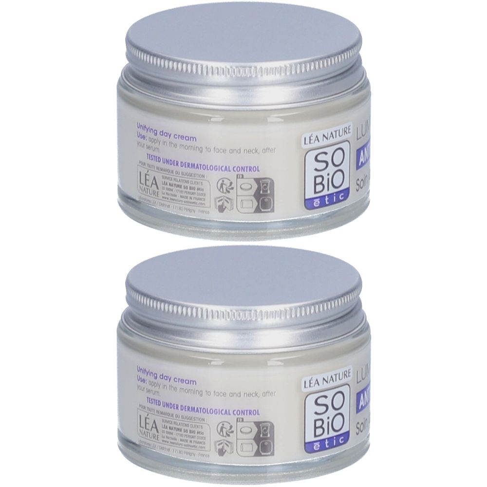 Twee potten SO BIO ETIC Lumi'Lys dagcrème. Glazen potten met zilverkleurige deksels. Opschrift: SO BIO etic, LEA NATURE.