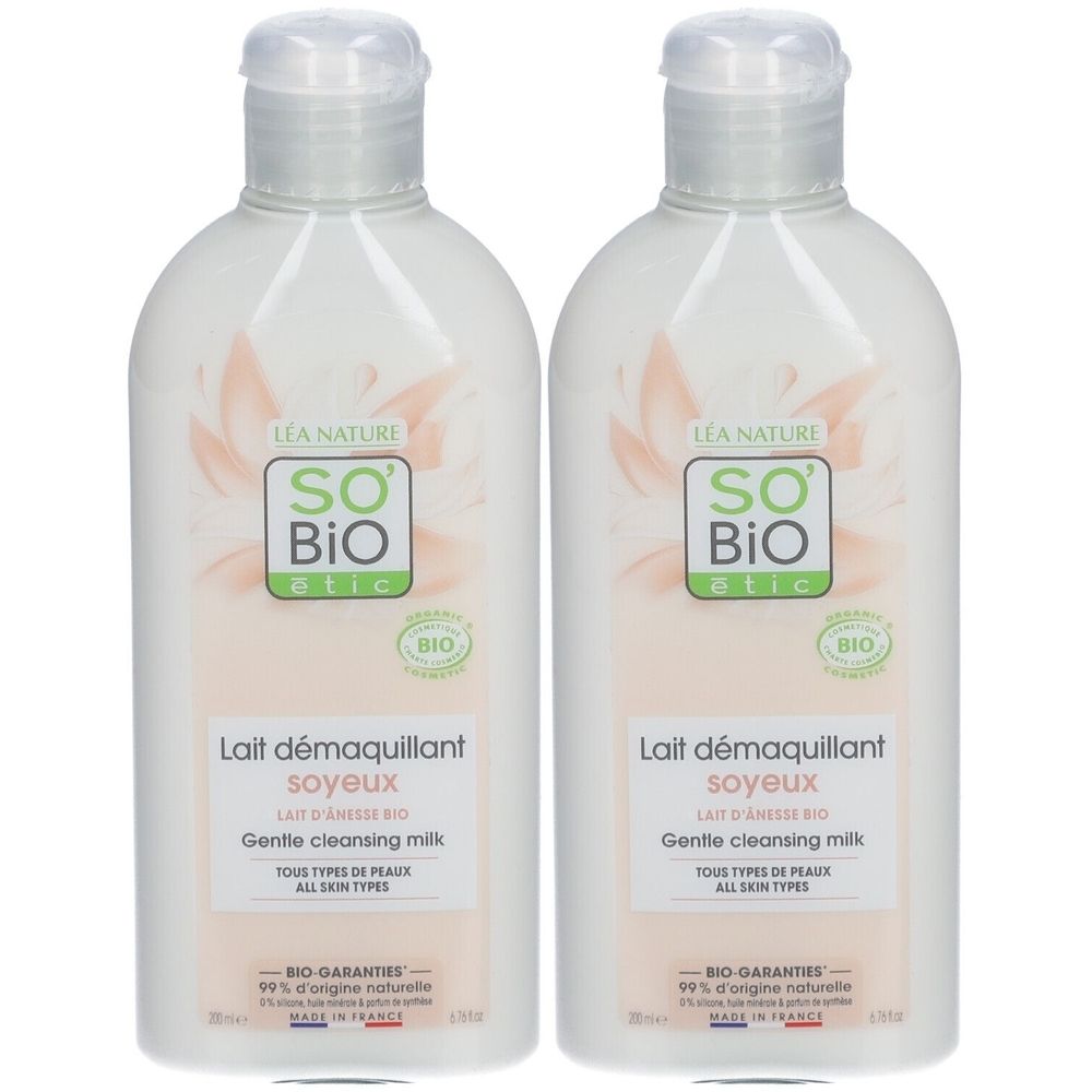 Twee flessen SO BIO ETIC Lait démaquillant soyeux. Witte flessen met klapdeksel. Opschrift: Lait démaquillant soyeux, Gentle cleansing milk.