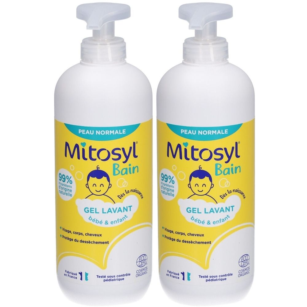 Twee witte flessen met gele etiketten. Opschrift: Mitosyl Bain, Gel Lavant bébé & enfant. Met pompdeksel.