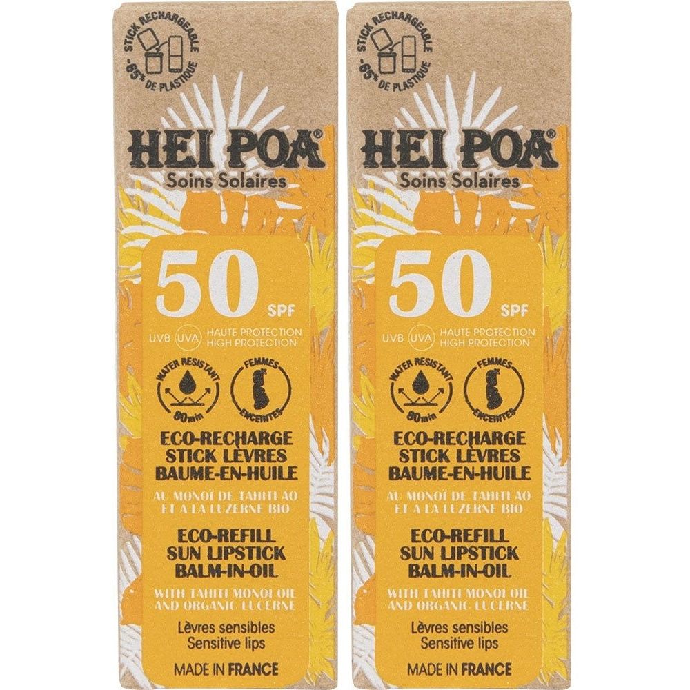 Twee rechthoekige verpakkingen met SPF 50. Opschrift: Hei Poa, Soins Solaires, Eco-Recharge Stick Lèvres Baume-en-Huile. Gemaakt in Frankrijk.