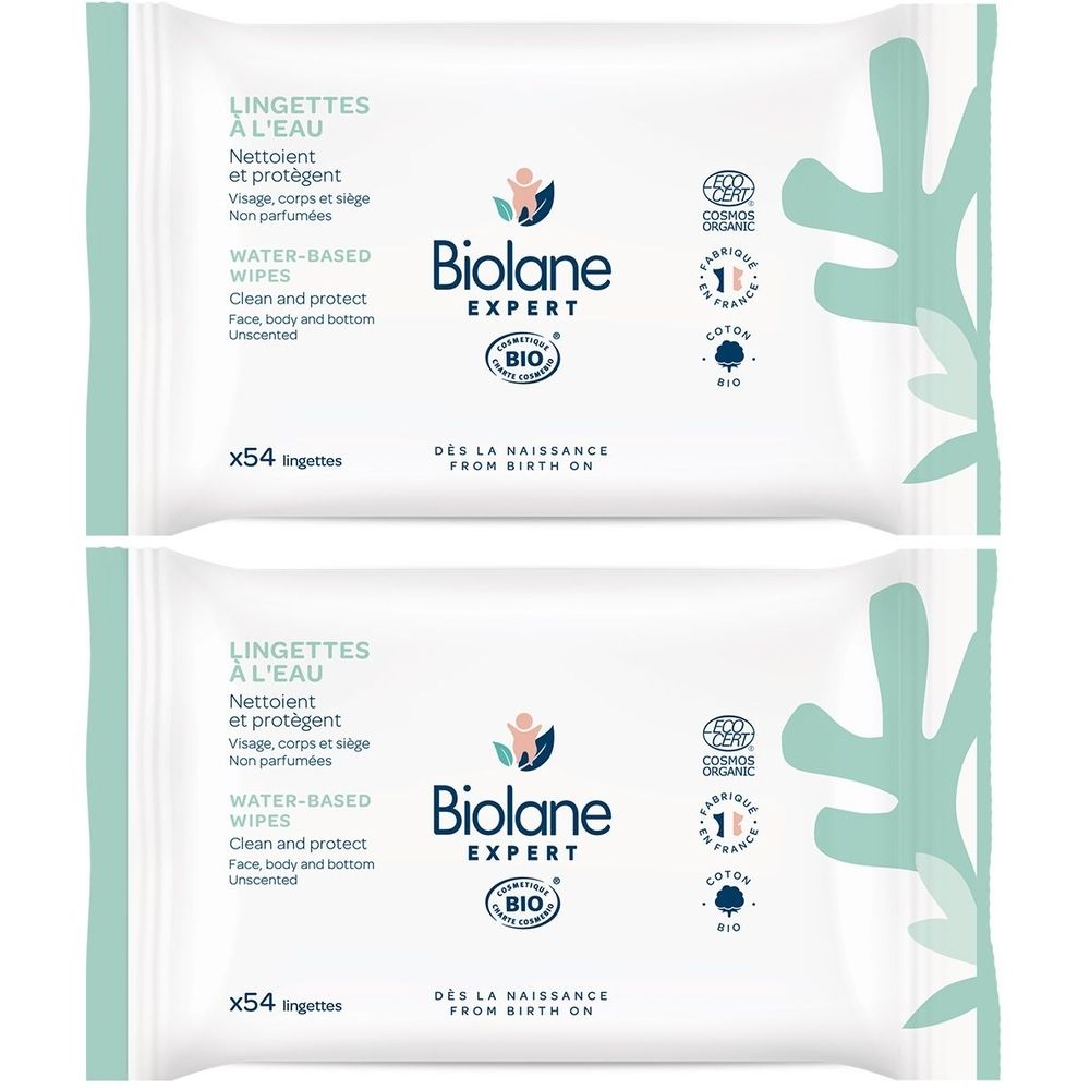 Twee pakken vochtige doekjes. Opschrift: Biolane Expert, BIO, x54 doekjes. Voor gezicht, lichaam en billen. Zonder parfum.